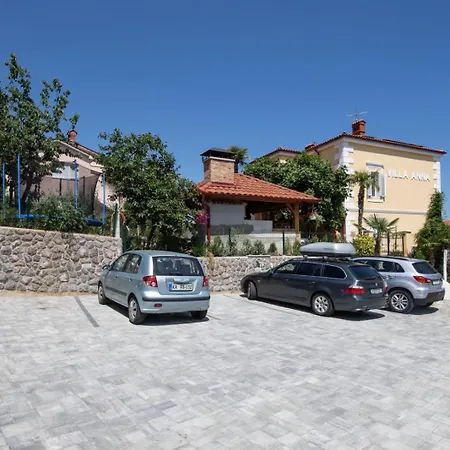 In With Seaview, Balcony, Air Condition, Wifi 5025-4 Apartment Ika