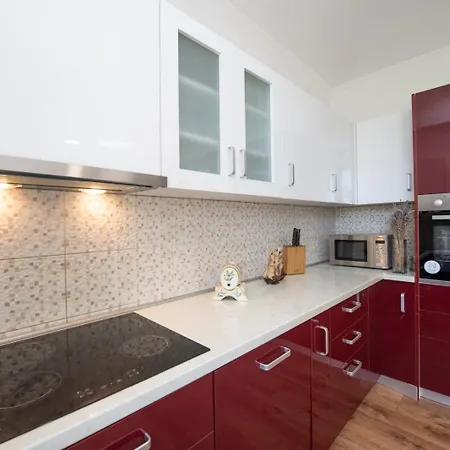 Apartment In With Seaview, Balcony, Air Condition, Wifi 5025-4 Ika