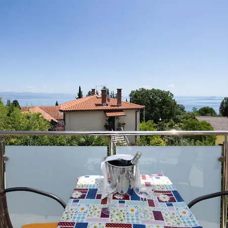 Apartment In With Seaview, Balcony, Air Condition, Wifi 5025-4