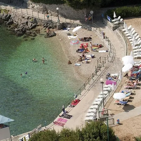 Apartment In With Seaview, Balcony, Air Condition, Wifi 5025-4 *